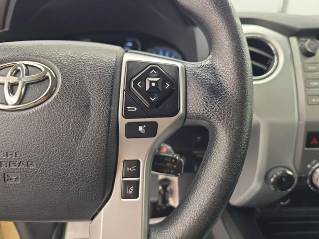 Used 2018 Quicksand Toyota SR5 image 33