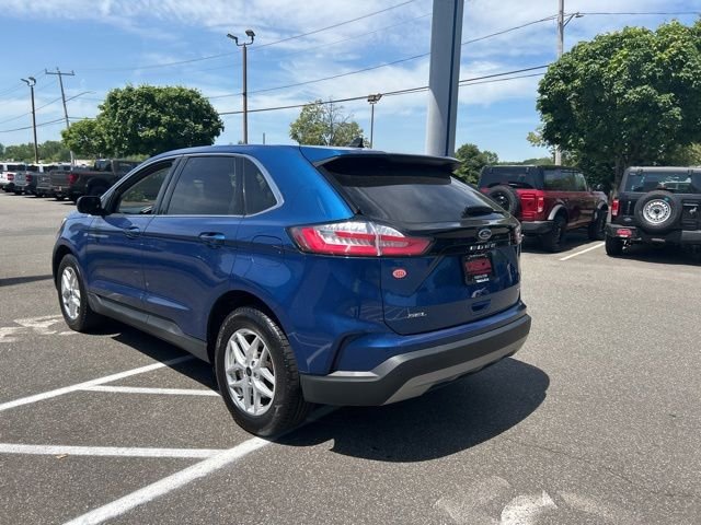 Used 2024 Blue Ford SEL image 5