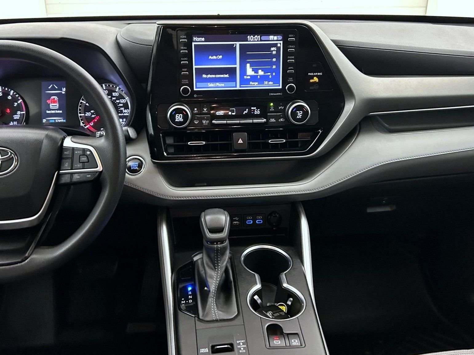 Used 2022 Gray Toyota L image 12