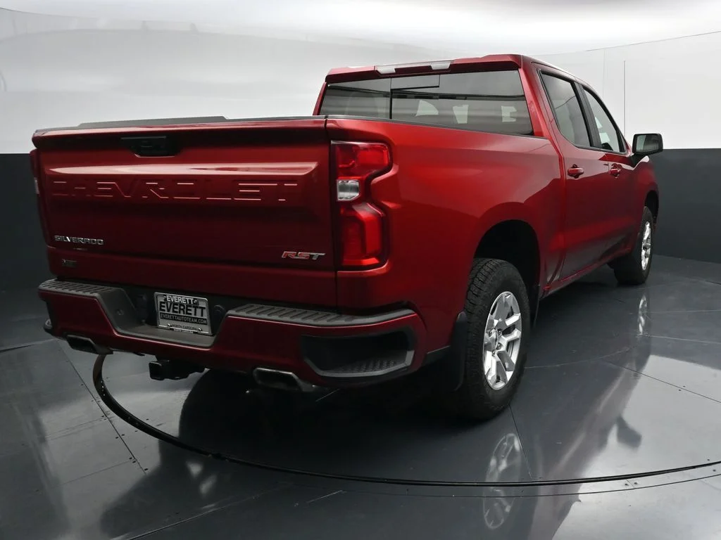 Used 2023 Red Chevrolet RST image 6