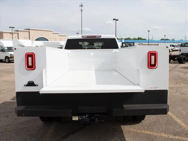 2025 GMC Sierra 3500 Chassis Cab Pro - Photo 22
