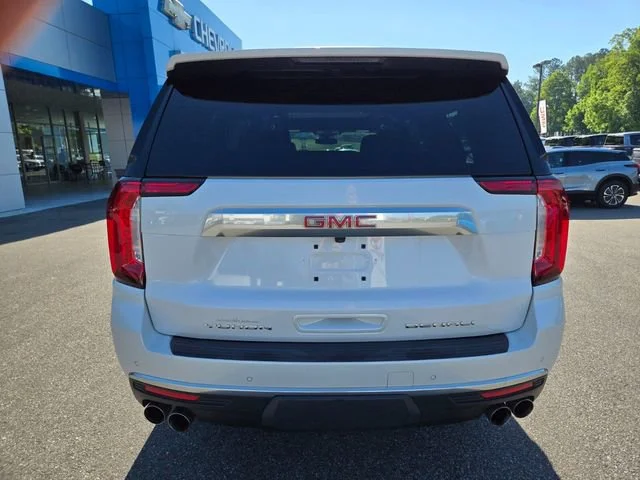 Used 2023 White Frost Tricoat GMC Denali image 7