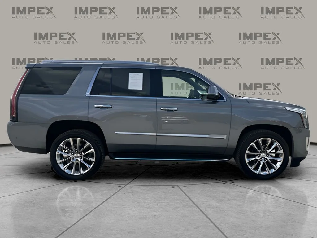 Used 2020 Gray Cadillac Luxury image 6