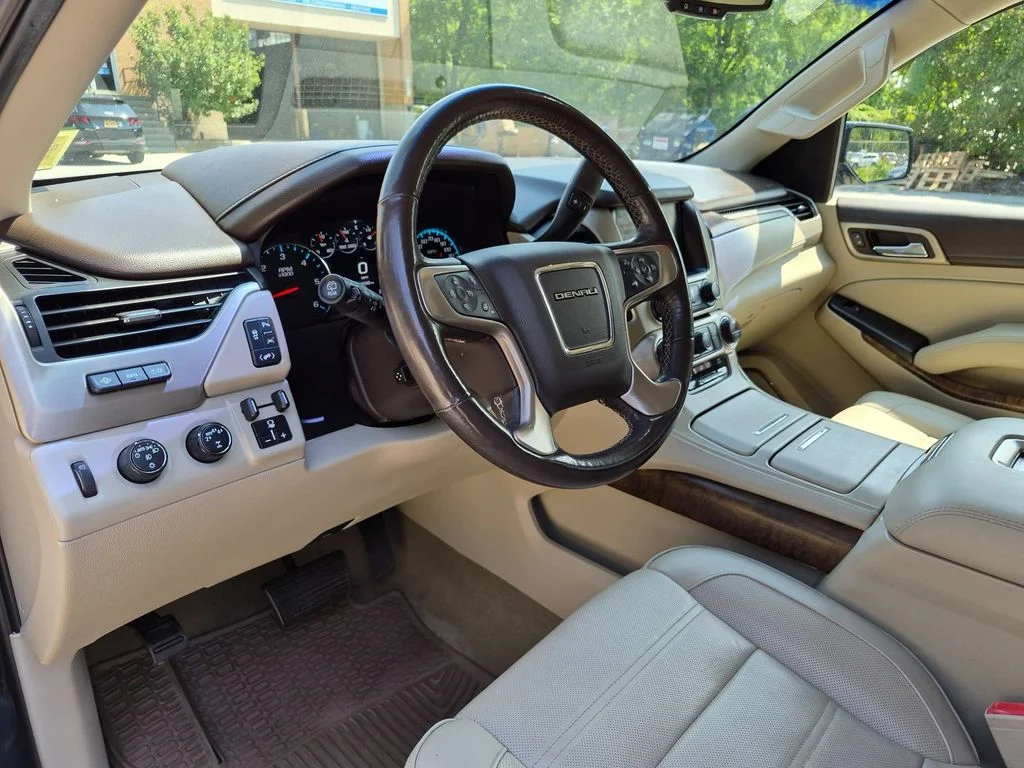 Used 2018 Blue GMC Denali image 18