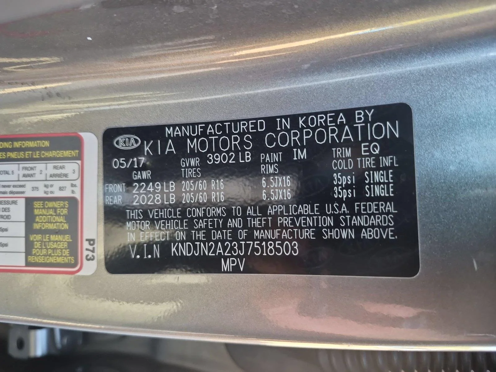 Used 2018 Titanium Gray Kia Base image 38