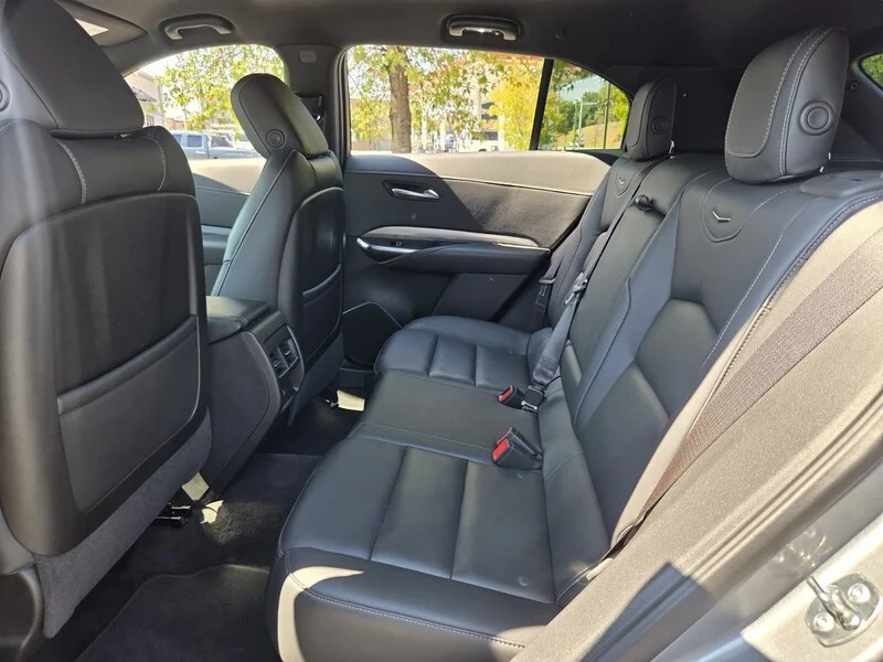 Used 2025 Silver Metallic CADILLAC PREMIUM LUXURY image 12