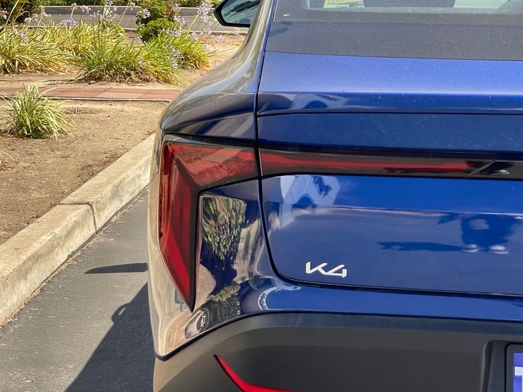 Used 2025 Blue Kia LXS image 6
