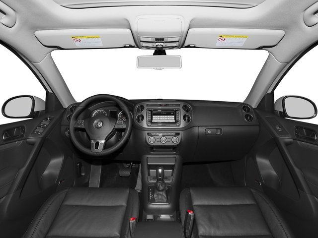 Used 2016 Black Volkswagen SE image 4