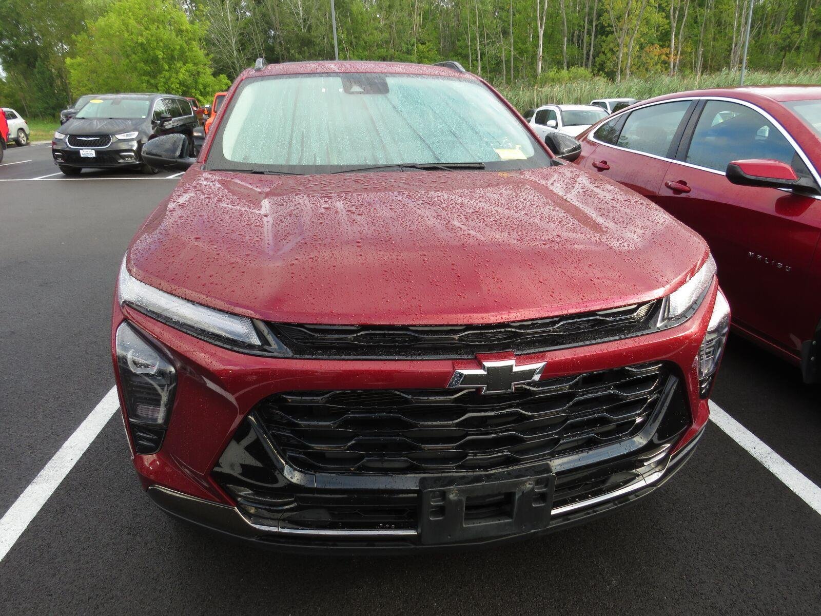 Used 2024 Crimson Metallic Chevrolet ACTIV image 4