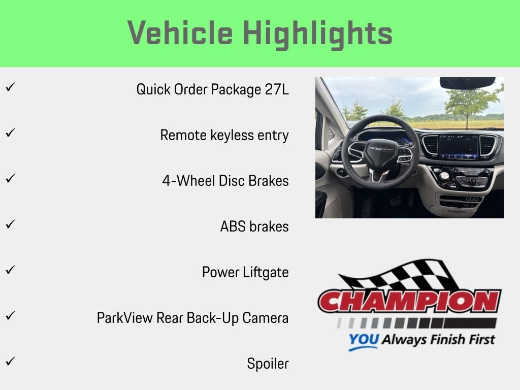 Used 2022 Black Chrysler Touring L image 6