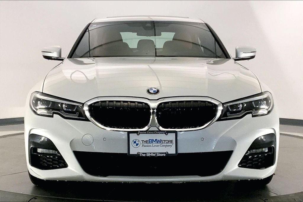 Used 2021 Mineral White Metallic BMW  image 2