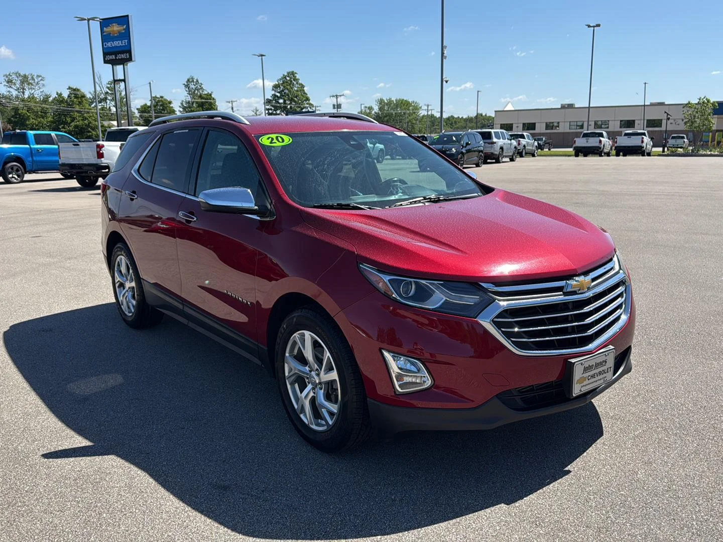 Used 2020 Chevrolet Equinox Premier with VIN 2GNAXNEV2L6271436 for sale in Scottsburg, IN