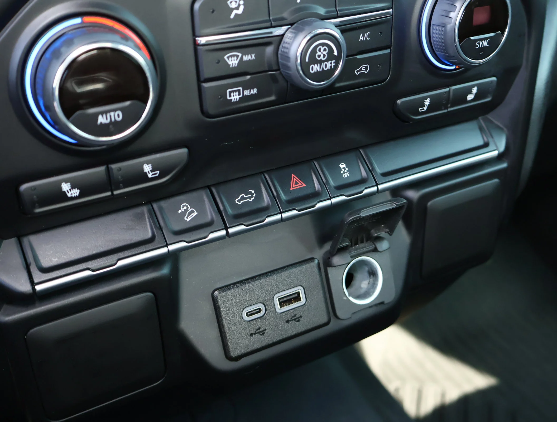 Used 2022 Northsky Blue Metallic Chevrolet RST image 5