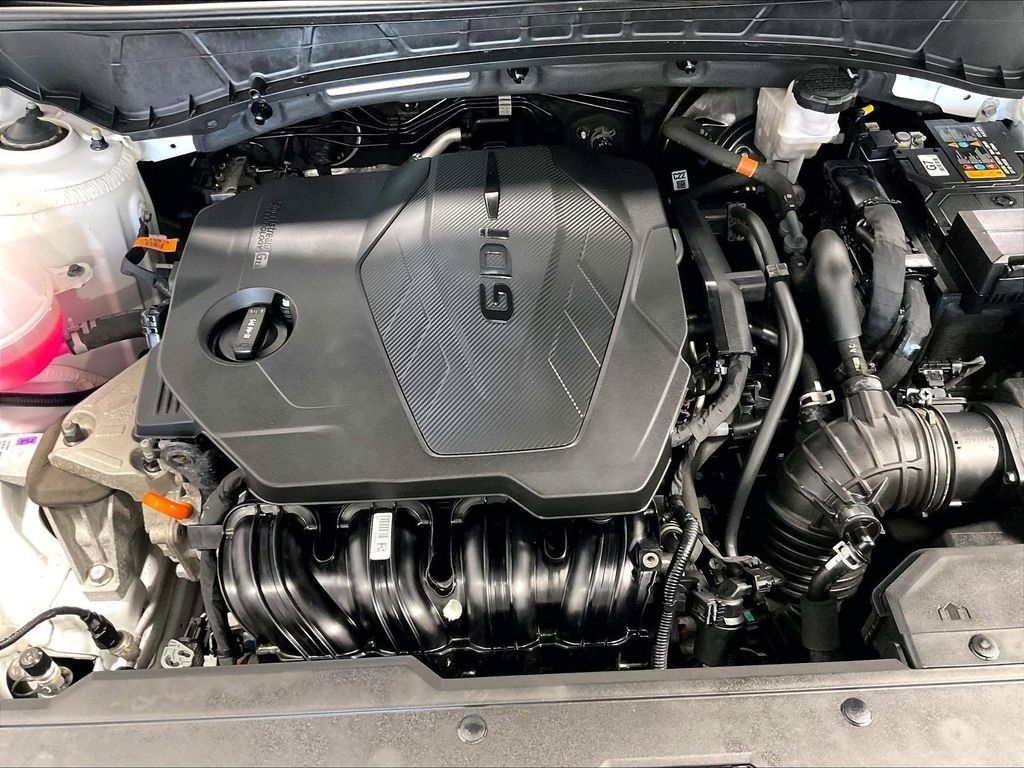 Used 2024 White Hyundai SEL image 33