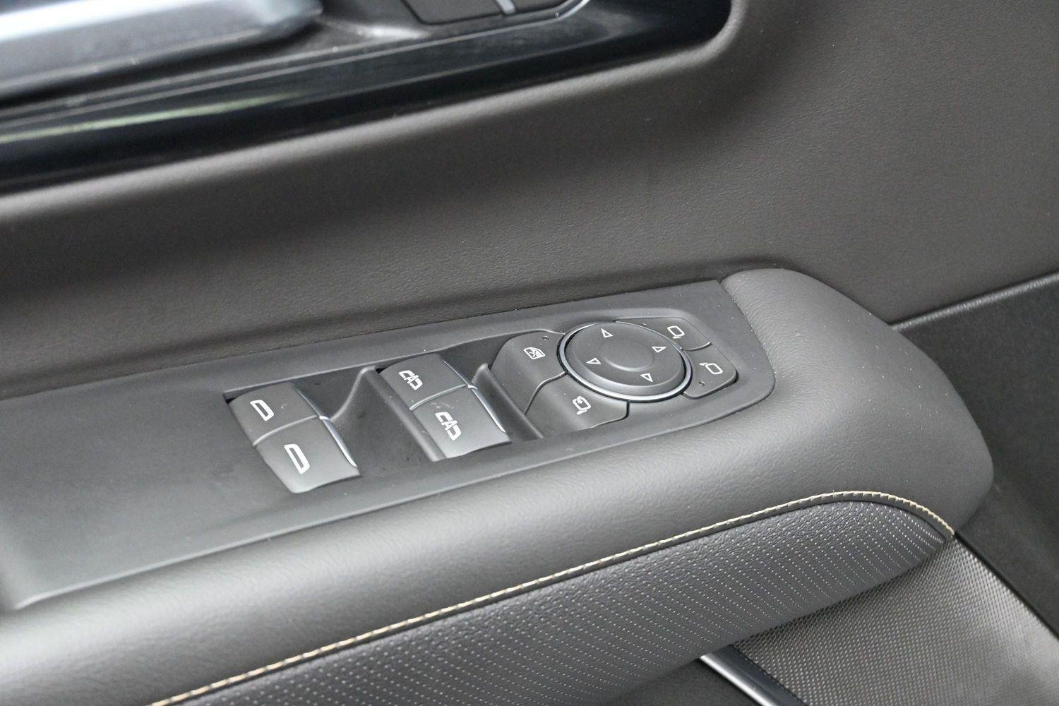Used 2025 Sterling Gray Metallic Chevrolet Premier image 11