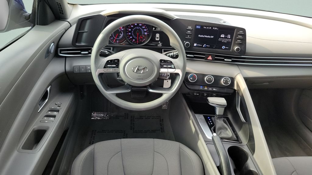 Certified Used 2023 Blue Hyundai SE image 12