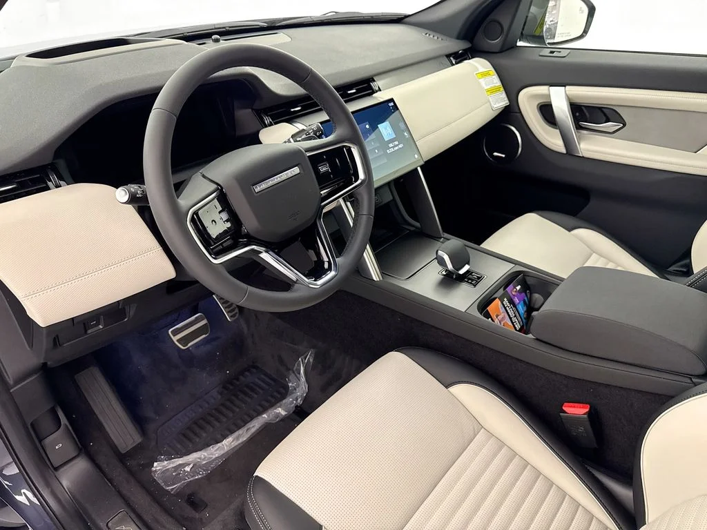 New 2026 Varesine Blue Land Rover Landmark image 9