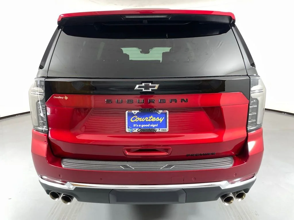 2025 Chevrolet Suburban Premier - Photo 8