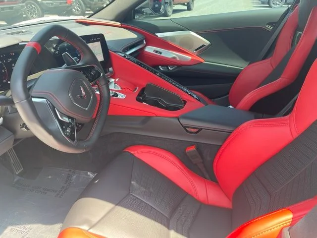 Used 2025 White Chevrolet Stingray image 10