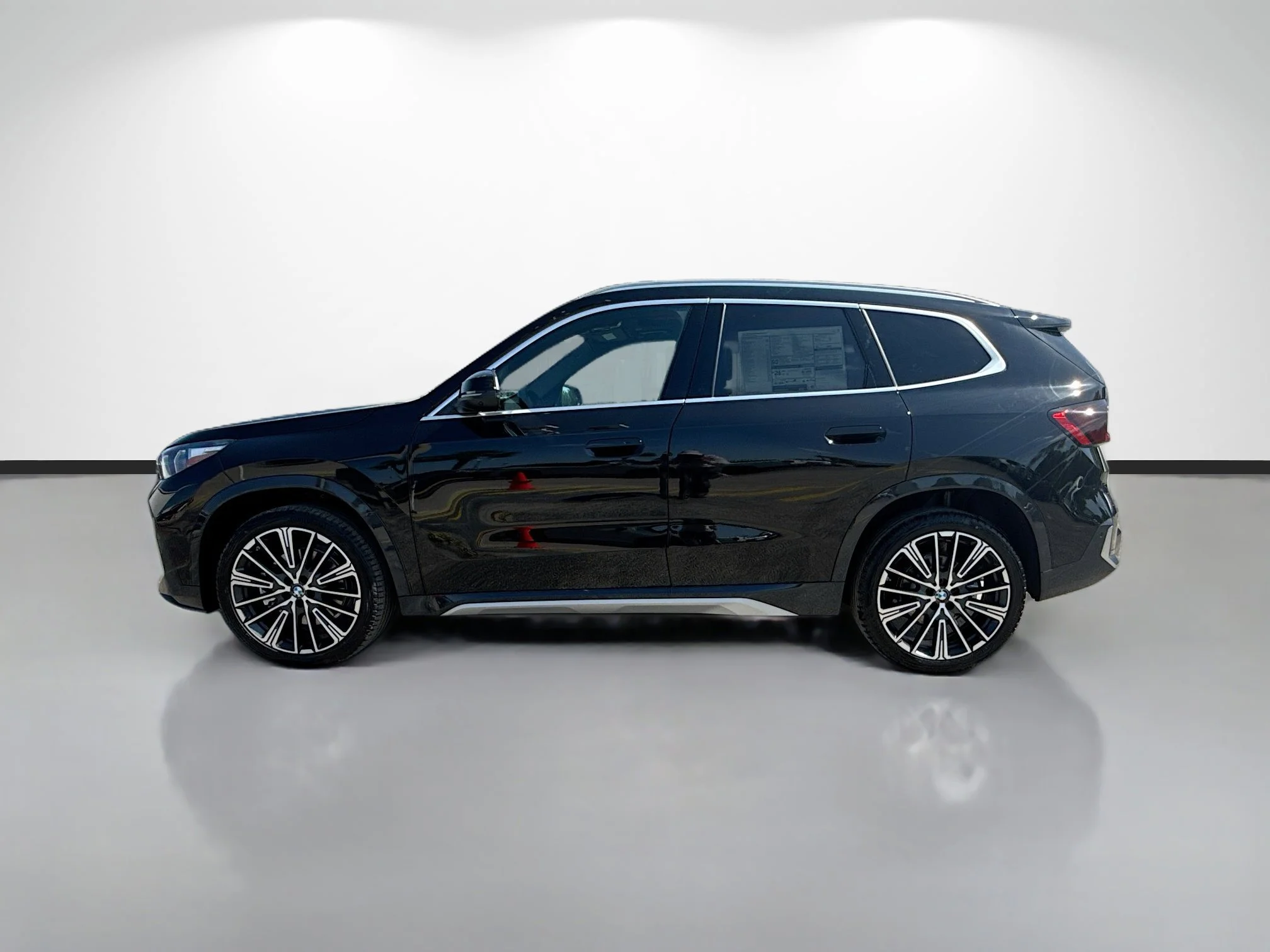 New 2026 Jet Black BMW xDrive28i image 6