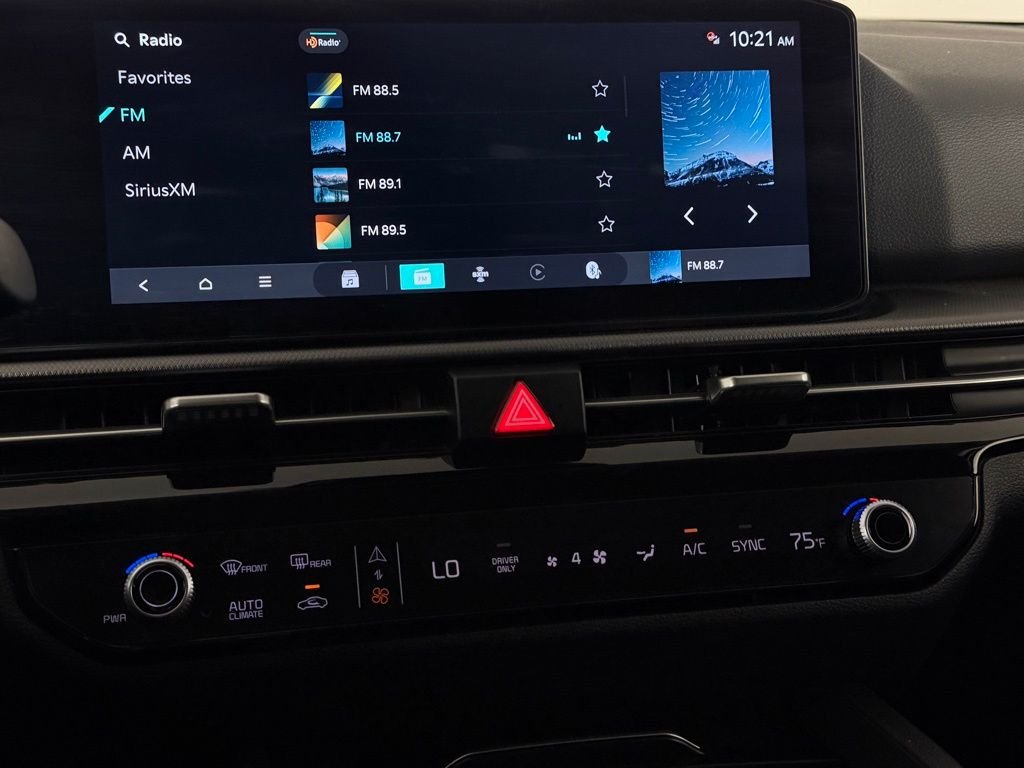 Used 2026 Fusion Black Kia S image 17