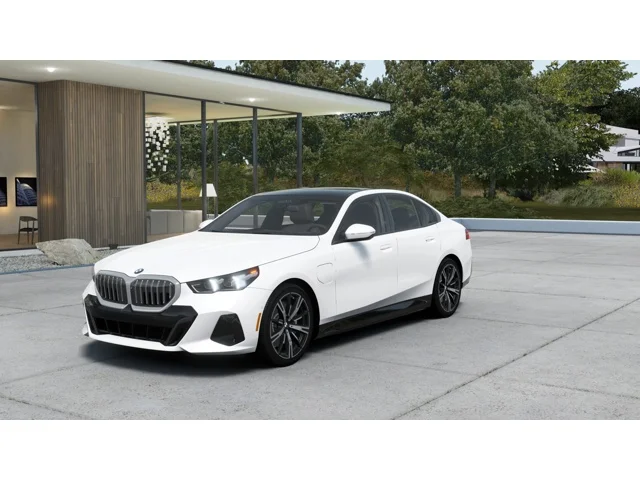 2027 BMW 5 Series 550e xDrive Sedan's photo
