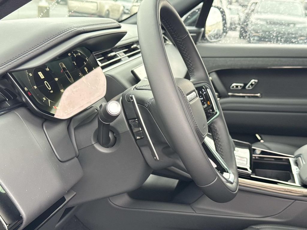 New 2026 Carpathian Grey Land Rover SE image 12