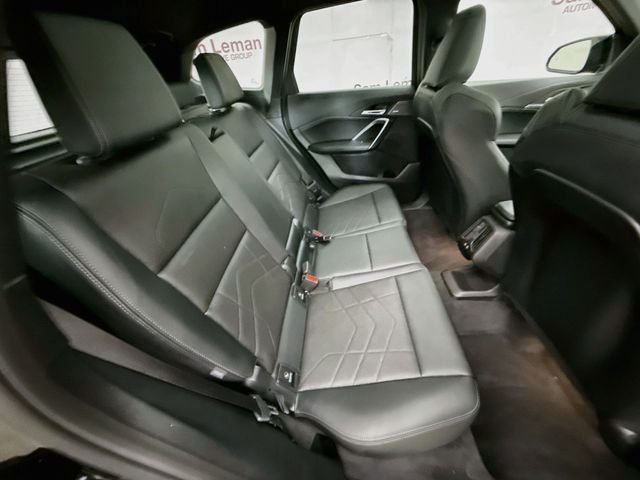 Used 2026 Black Sapphire Metallic BMW M35i image 29