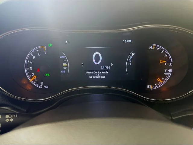 Used 2020 Gray Jeep Laredo image 12