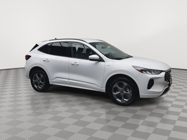 Used 2023 Oxford White Ford ST-Line Select image 38