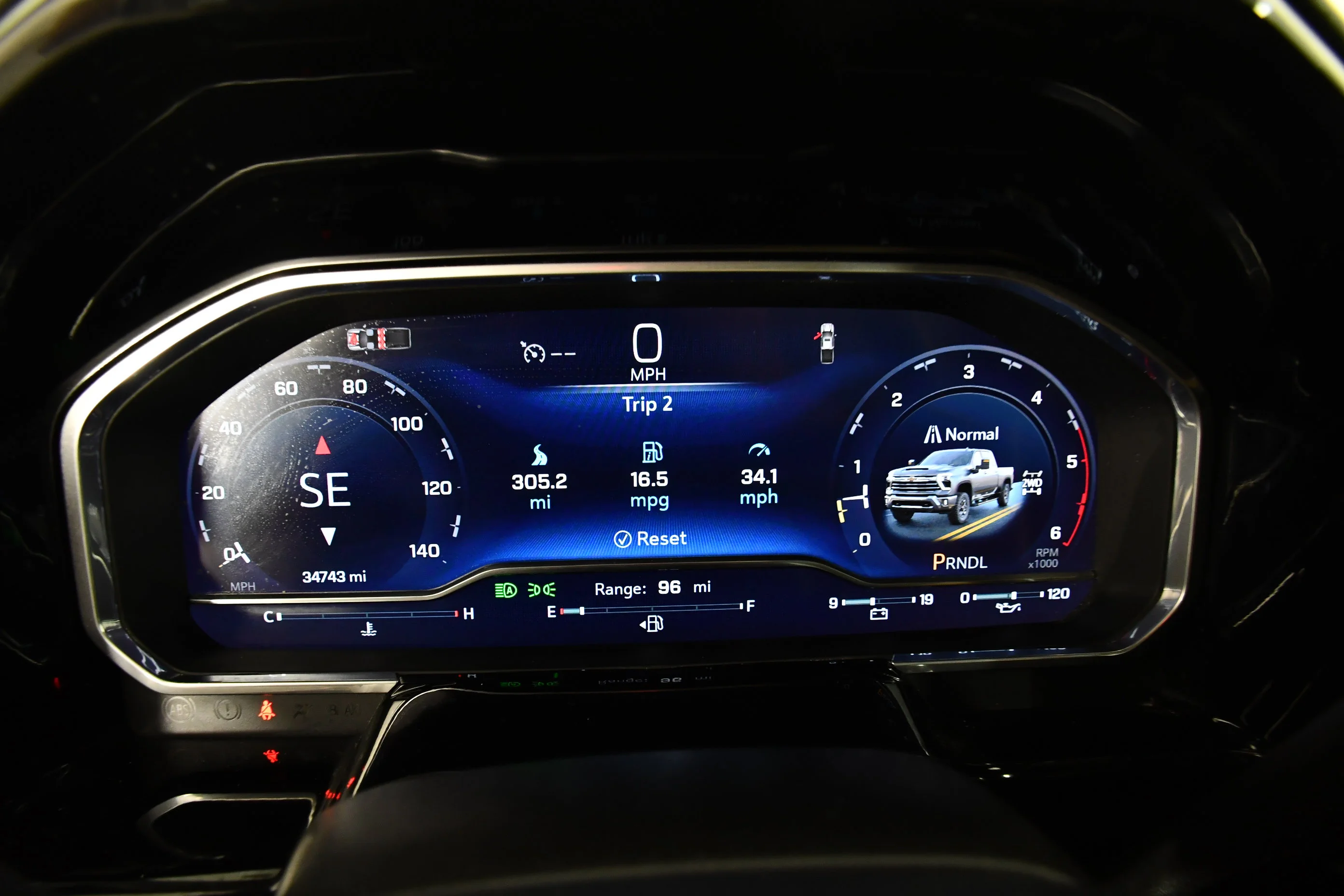 Used 2025 Summit White Chevrolet LT image 18