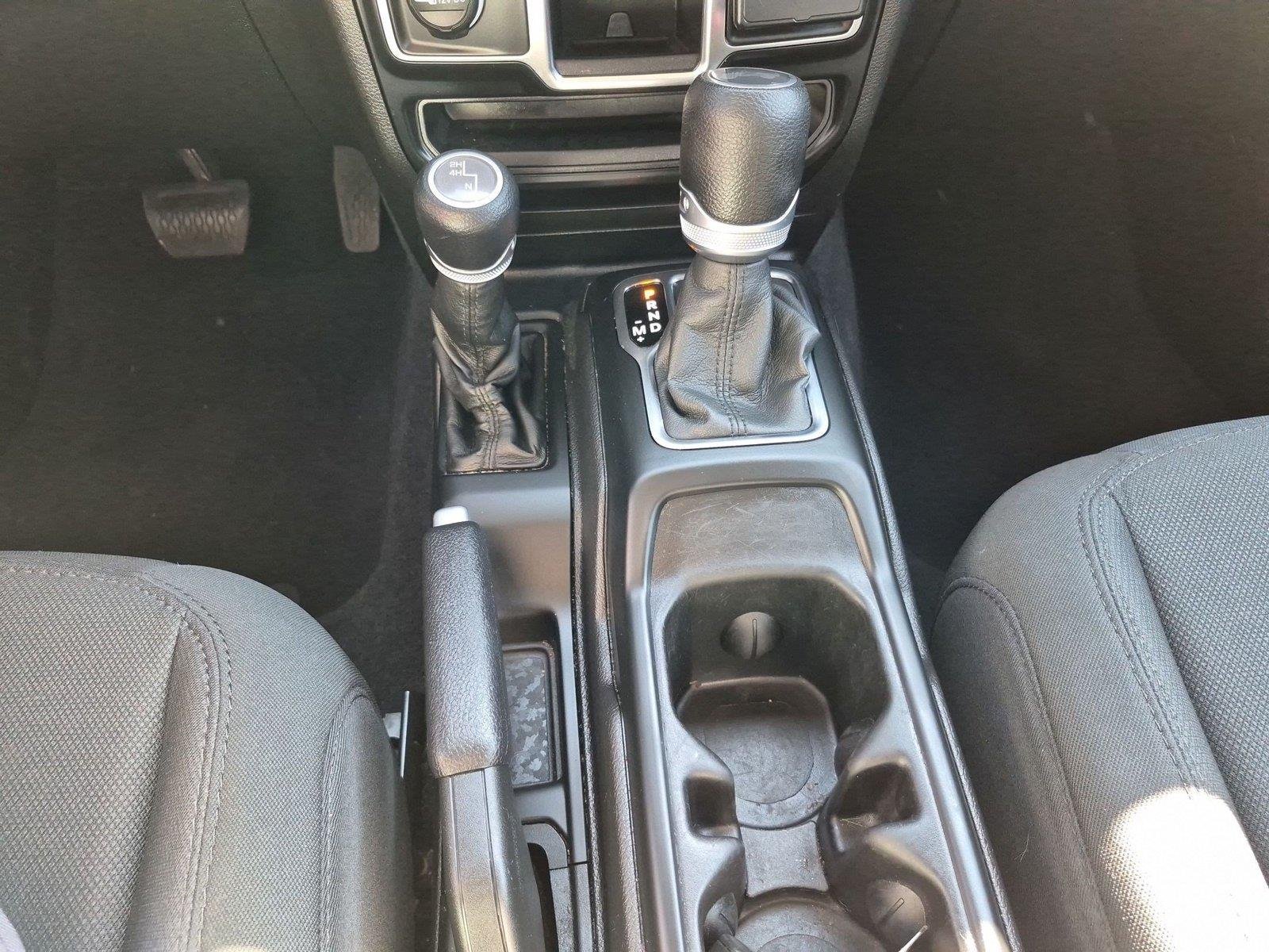 Used 2022 Granite Crystal Metallic Clearcoat Jeep Unlimited Sport image 22