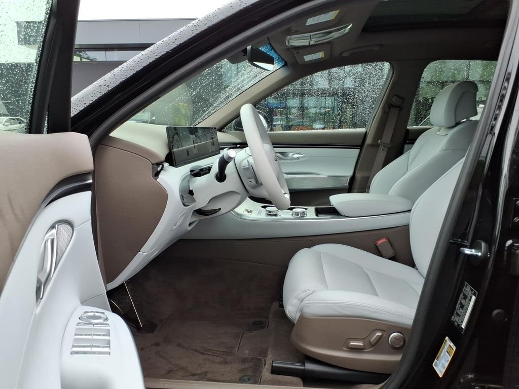 Used 2026 Black Genesis  image 16