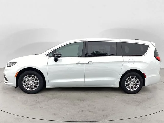 New 2026 Bright White Clearcoat Chrysler SELECT image 2