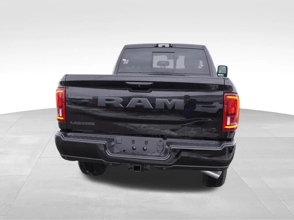 New 2026 Diamond Black Crystal Pearl-Coat Exterior Paint RAM Laramie image 4