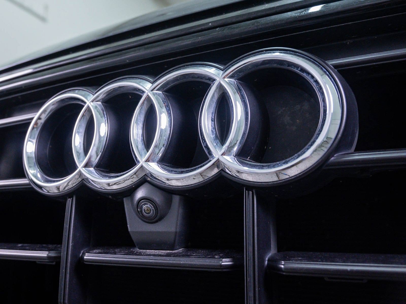 Used 2019 Daytona Gray Pearl Audi Prestige image 5