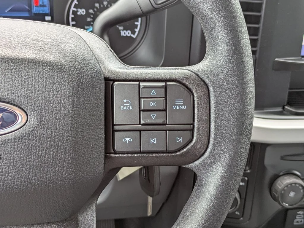 New 2026 Oxford White Ford XL image 27