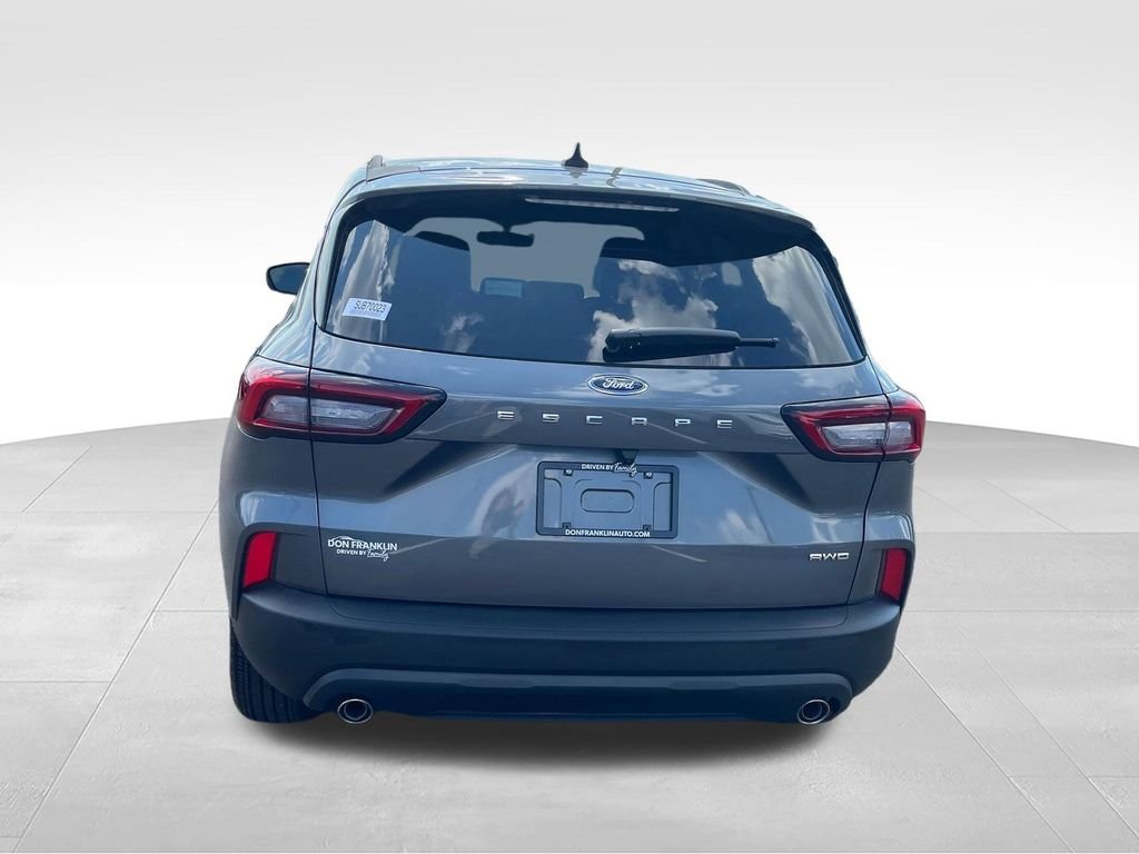 Used 2025 Gray Ford ST-Line image 4