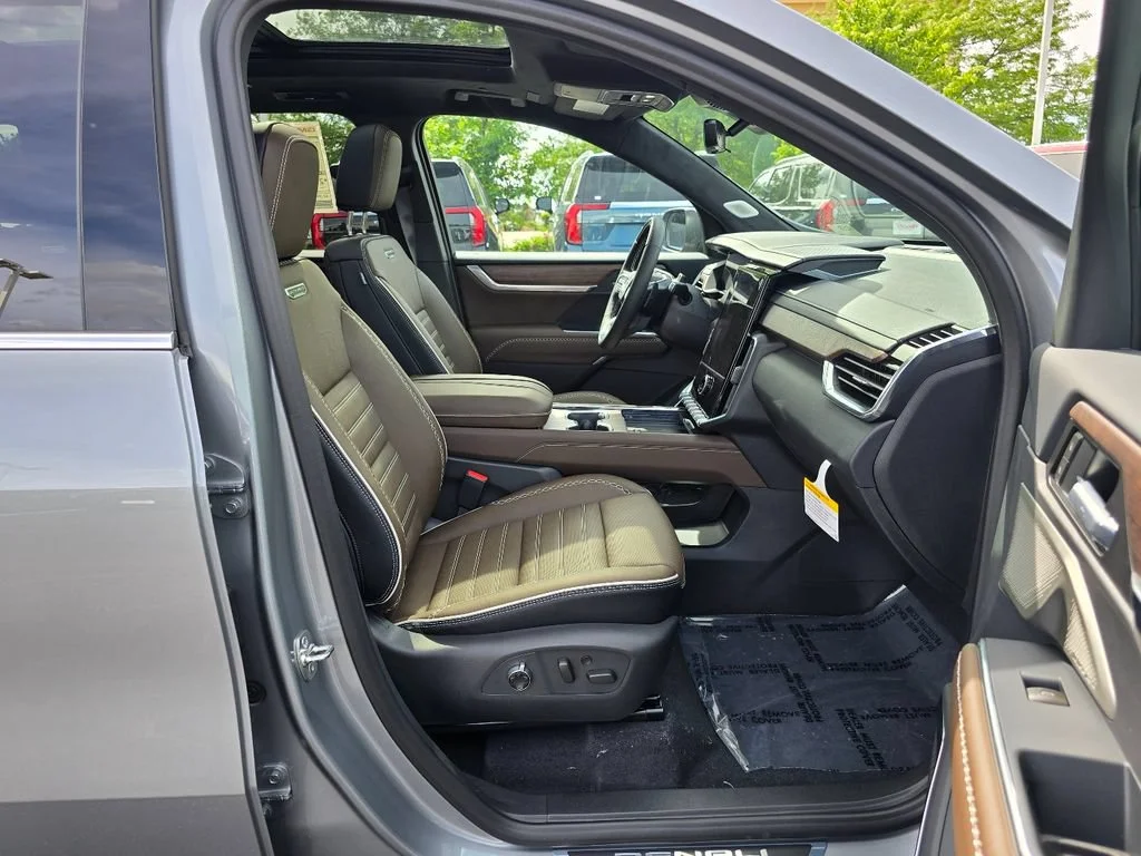 New 2026 Sterling Metallic GMC Denali Ultimate image 28