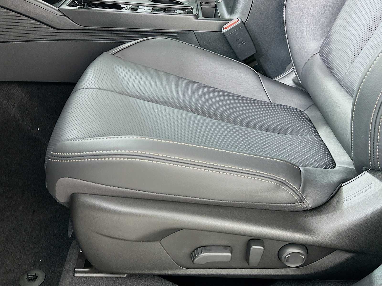 New 2026 ICE SILVER METALLIC Subaru Limited XT image 18
