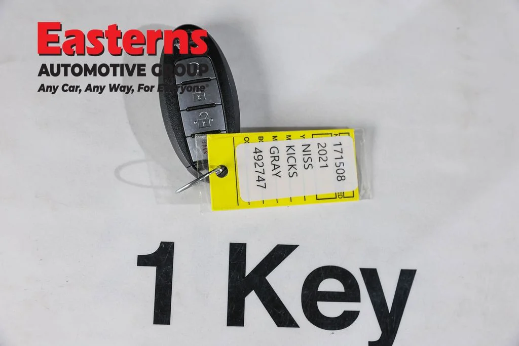 Used 2021 Gray Nissan SV image 25