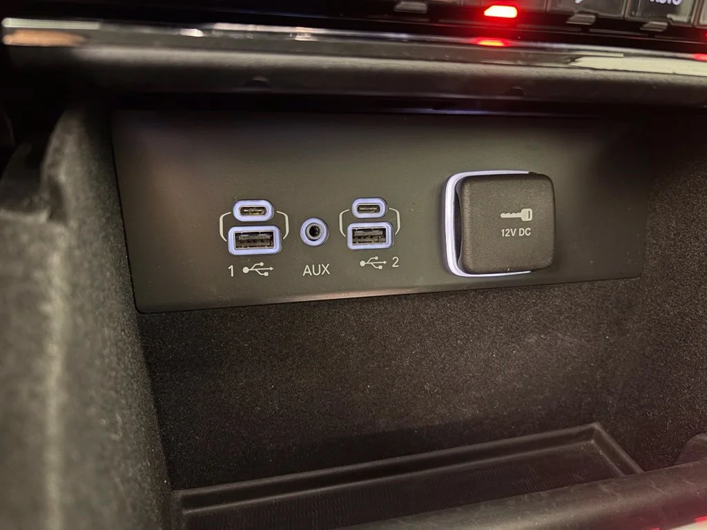 Used 2022 Black Jeep Limited image 27