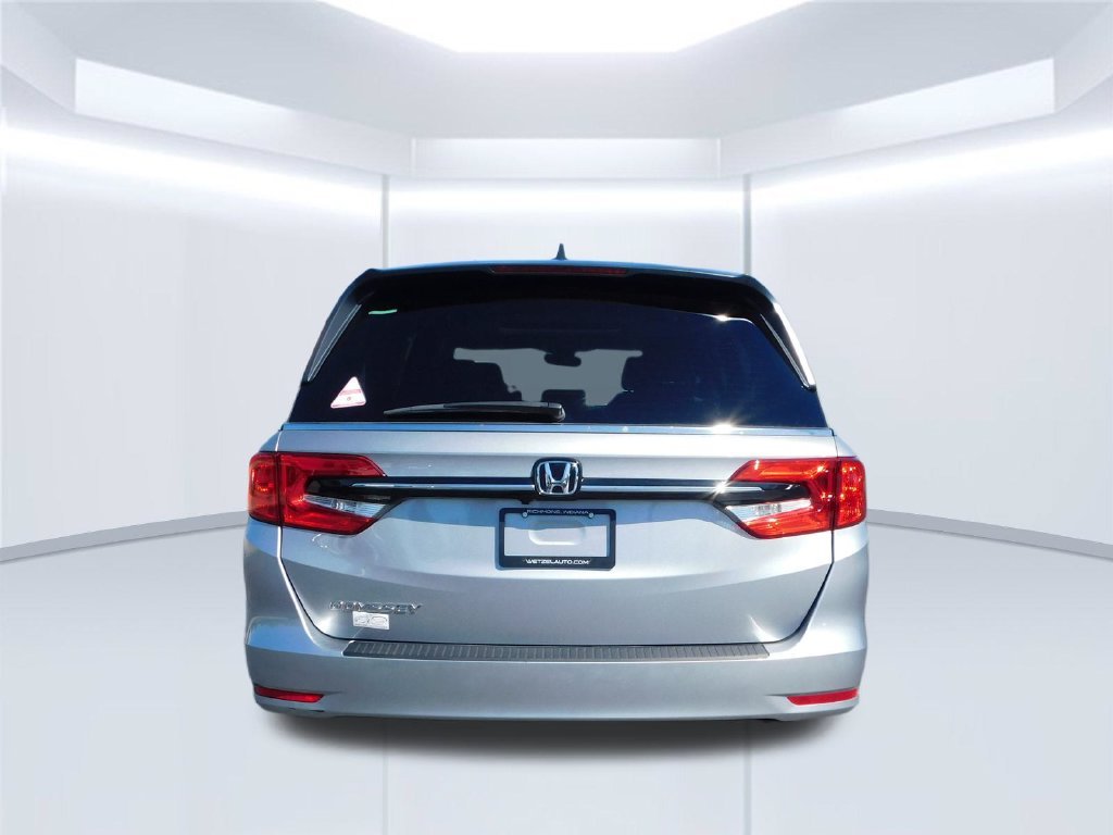 Certified Used 2024 Lunar Silver Metallic Honda EX-L image 4
