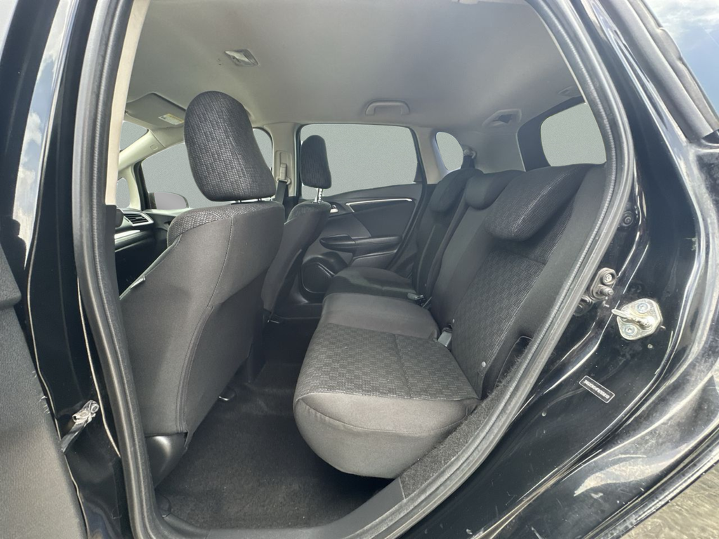 Used 2015  Honda LX image 23