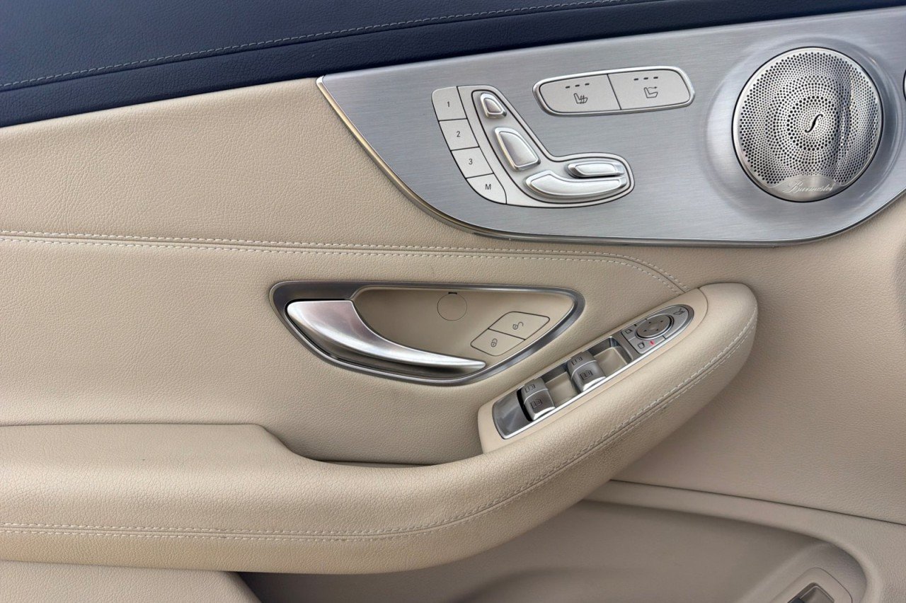 Used 2023 Polar White Mercedes-Benz C 300 image 10