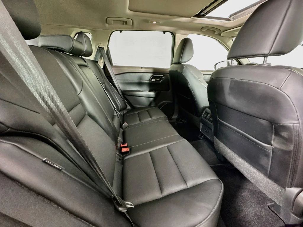 Used 2021 Gun Metallic Nissan SV image 34