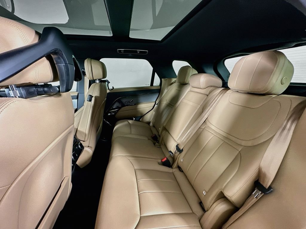 New 2027 Santorini Black LAND ROVER  image 24