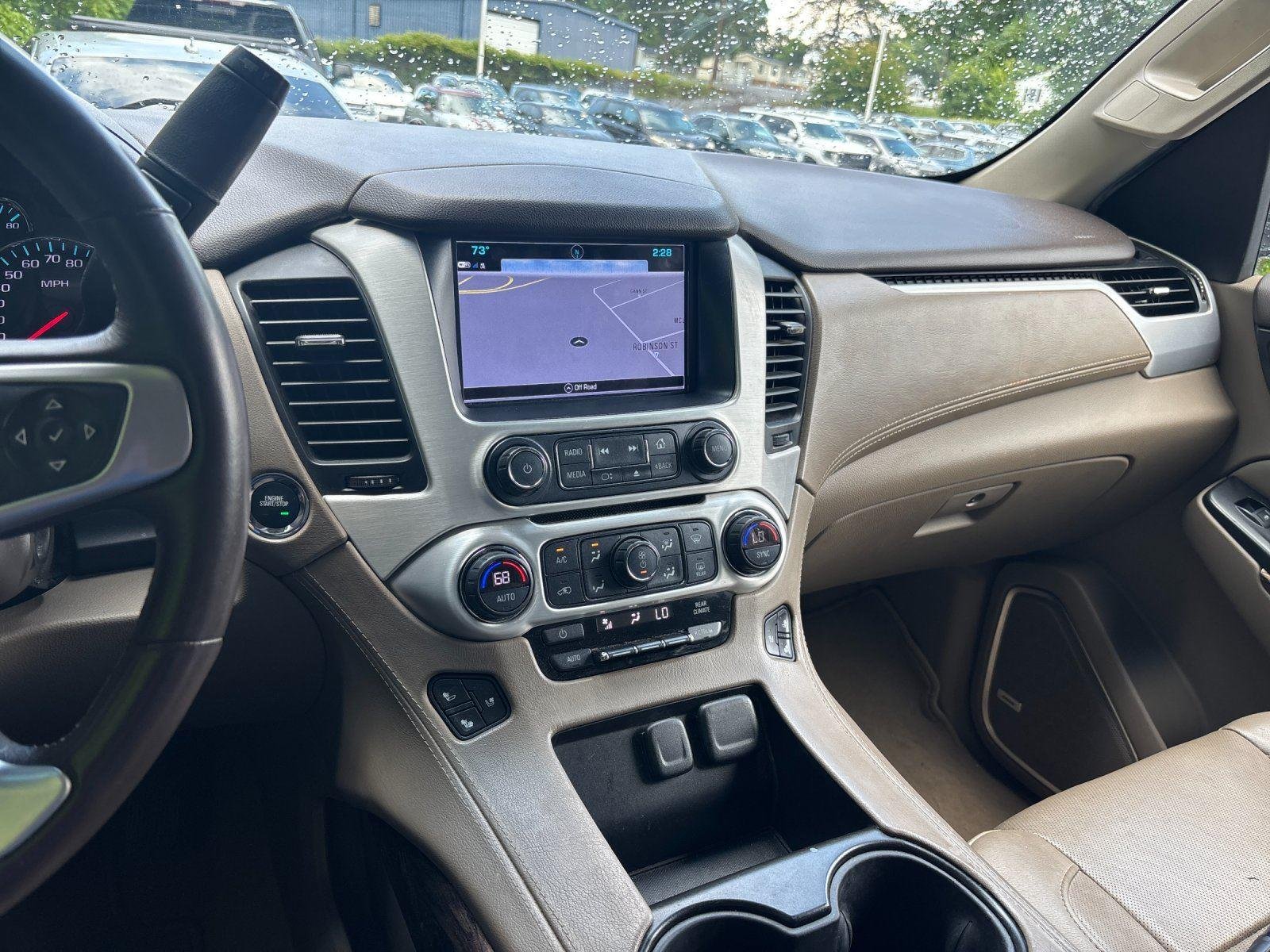Used 2017 Iridium Metallic GMC SLT image 29