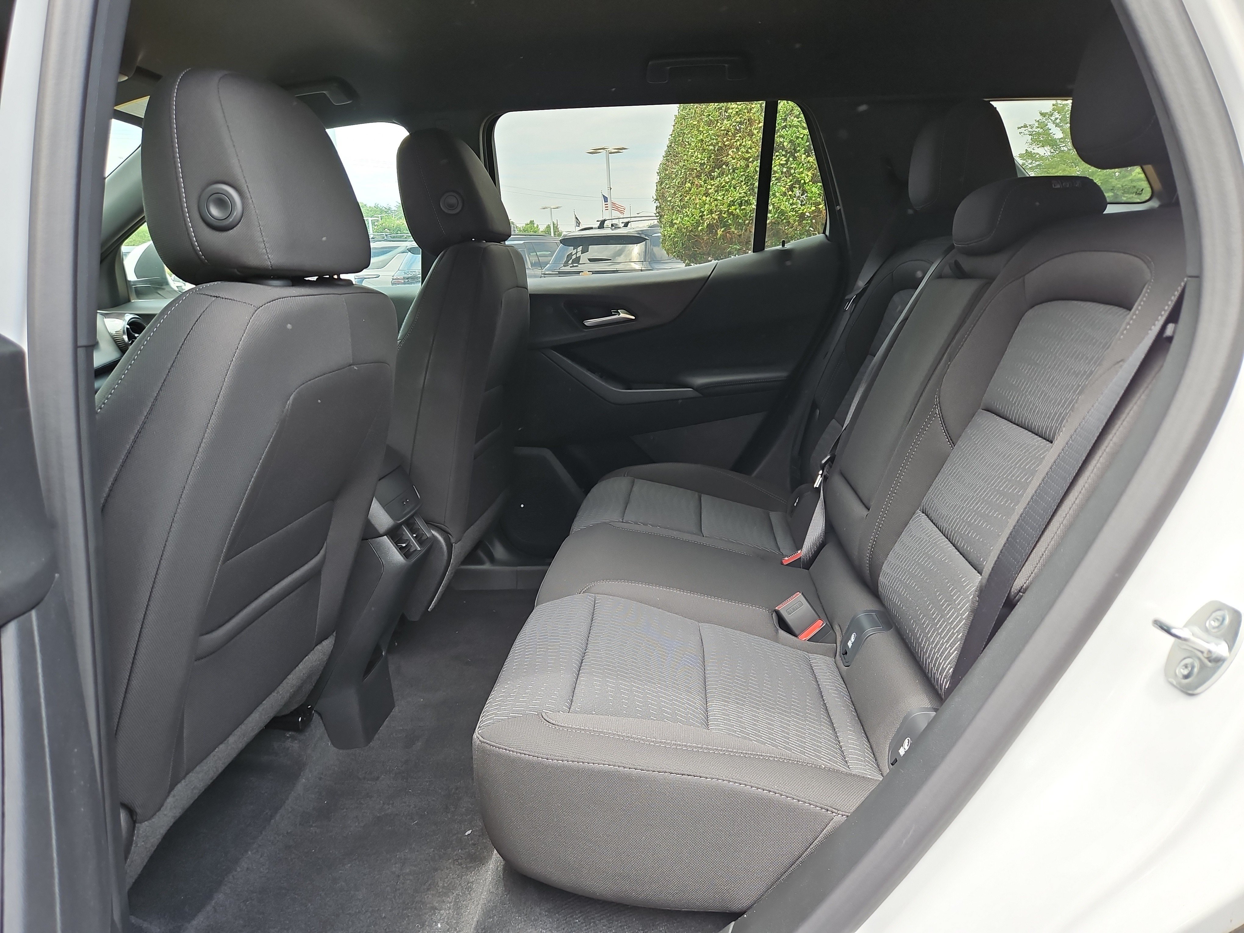 2026 Chevrolet Equinox LT - Photo 10