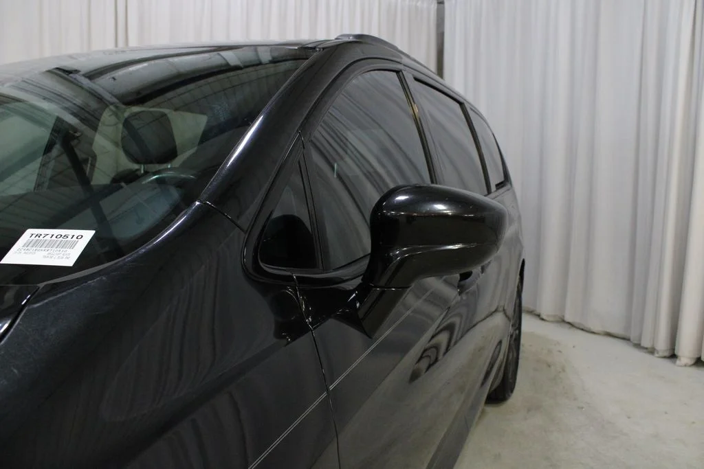 Used 2019 Black Chrysler Touring L Plus image 34